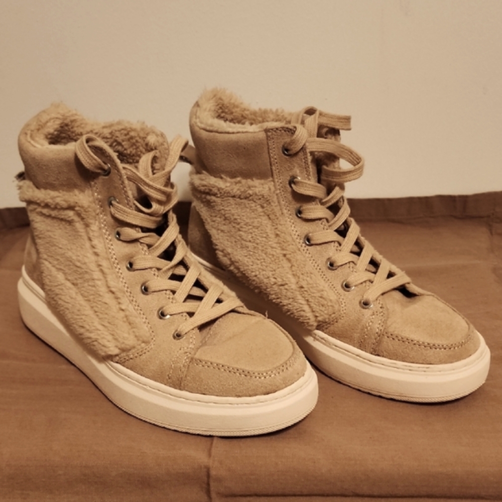 Marc Fisher Fellow Hightop Sneaker
